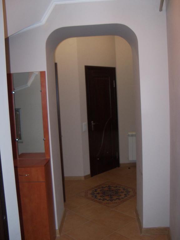 Apartment Roman Lwów Zewnętrze zdjęcie
