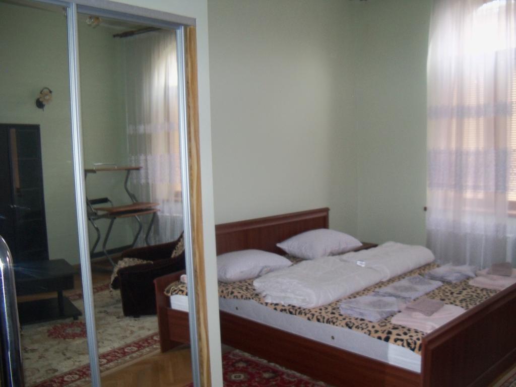 Apartment Roman Lwów Zewnętrze zdjęcie