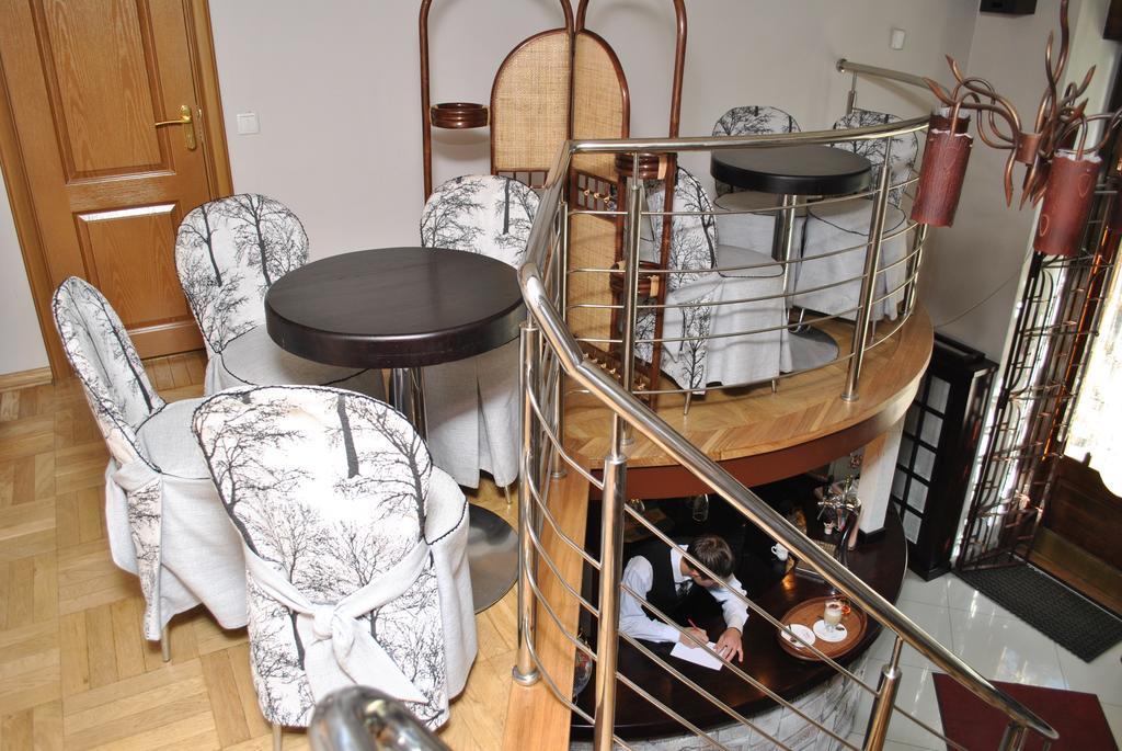 Apartment Roman Lwów Zewnętrze zdjęcie